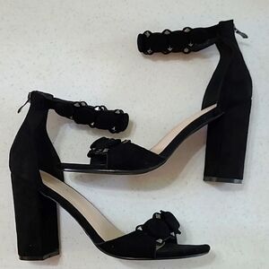 Steve Harvey Celebrity Edition black suede ankle strap heels size 9
